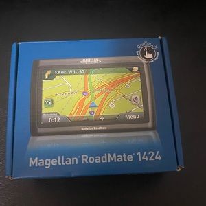 Magellan Roadmate 1424 touch screen GPS.